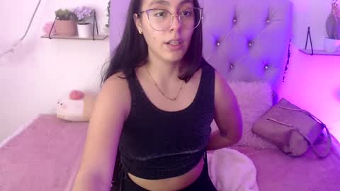 Snapshot of freyja_01 chatting on March 6, 1:58 am Freyja online show from March 6, 1:58 am