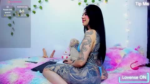 Freyja Rouse online show from October 26, 1:22 am