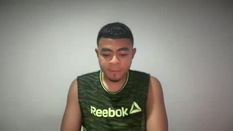 freyva_ online show from February 3, 5:18 am