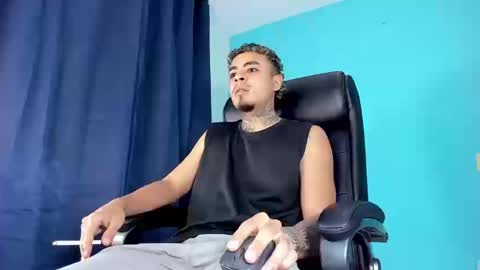 freyva_ online show from September 13, 11:48 pm