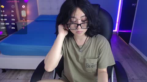 Snapshot of frida_lassi_ chatting on December 17, 3:28 pm frida_lassi_ online show from December 17, 3:28 pm