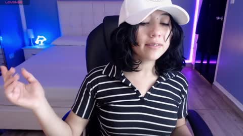 Snapshot of frida_lassi_ chatting on January 21, 12:07 pm frida_lassi_ online show from January 21, 12:07 pm