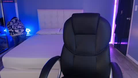 Snapshot of frida_lassi_ chatting on January 23, 11:58 am frida_lassi_ online show from January 23, 11:58 am