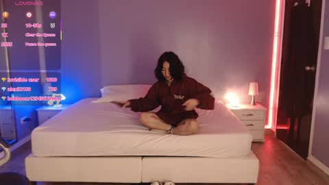 Snapshot of frida_lassi_ chatting on January 25, 5:40 pm frida_lassi_ online show from January 25, 5:40 pm