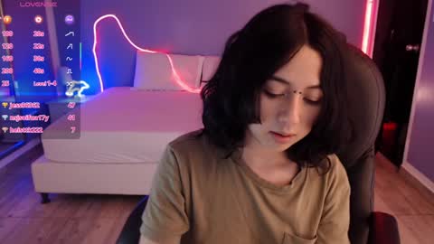 Snapshot of frida_lassi_ chatting on January 29, 10:43 pm frida_lassi_ online show from January 29, 10:43 pm