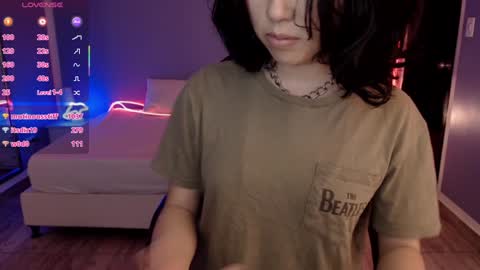 Snapshot of frida_lassi_ chatting on February 1, 4:22 pm frida_lassi_ online show from February 1, 4:22 pm