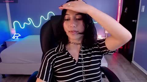 Snapshot of frida_lassi_ chatting on February 24, 2:58 pm frida_lassi_ online show from February 24, 2:58 pm