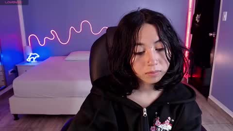 Snapshot of frida_lassi_ chatting on February 27, 1:17 pm frida_lassi_ online show from February 27, 1:17 pm