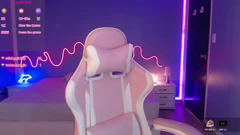 Snapshot of frida_lassi_ chatting on March 6, 5:54 pm frida_lassi_ online show from March 6, 5:54 pm