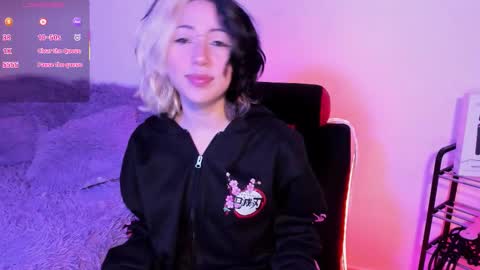 Snapshot of frida_lassi_ chatting on October 2, 11:06 am frida_lassi_ online show from October 2, 11:06 am