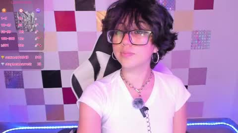 Snapshot of frida_lassi_ chatting on March 27, 9:36 pm frida_lassi_ online show from March 27, 9:36 pm