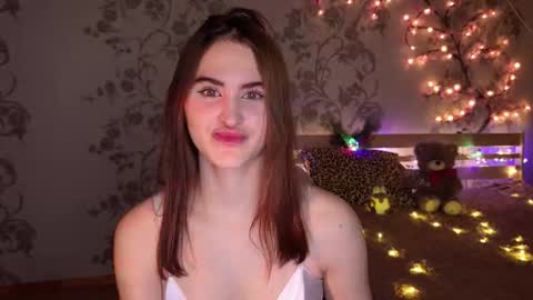 Snapshot of fridacure chatting on December 13, 7:53 pm Frida online show from December 13, 7:53 pm