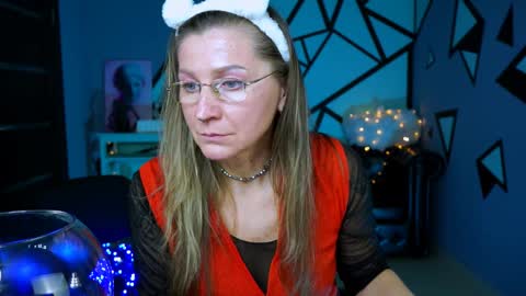 Frida Tander online show from December 26, 3:20 pm