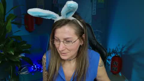 Frida Tander online show from December 31, 1:08 pm