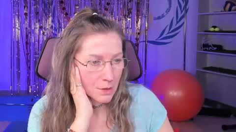 Frida Tander online show from February 24, 9:10 am