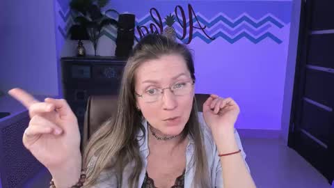 Frida Tander online show from March 10, 6:23 pm