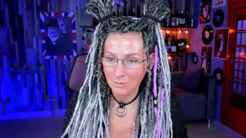 Frida Tander online show from September 26, 2:43 pm