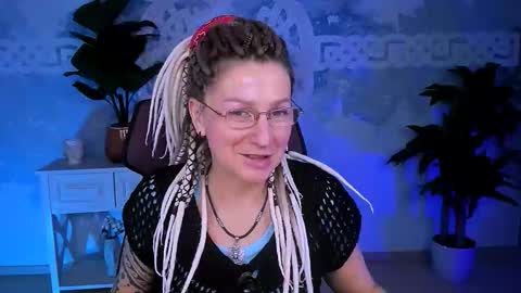 Frida Tander online show from December 15, 5:12 am