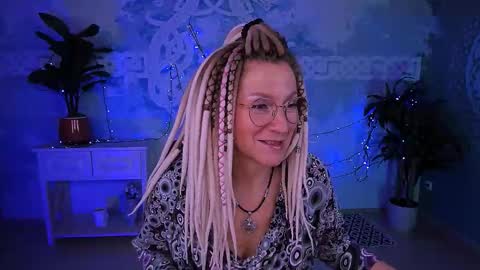 Frida Tander online show from March 27, 5:24 am