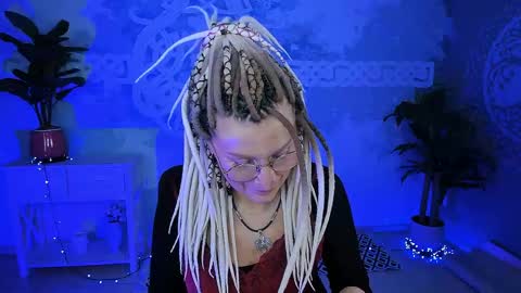 Frida Tander online show from April 19, 5:07 am