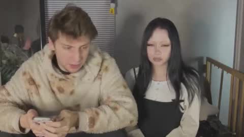 friend_zone_ online show from February 22, 3:21 pm