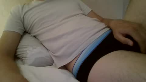 friendly_frank_18 online show from June 28, 7:03 am