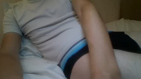 friendly_frank_18 online show from July 30, 1:59 am