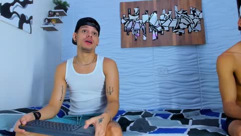 Snapshot of friendsofeverything_ chatting on September 23, 1:36 pm Adam y pitter online show from September 23, 1:36 pm