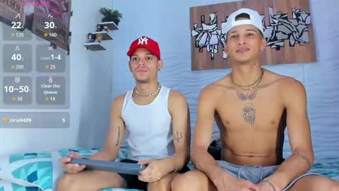 Snapshot of friendsofeverything_ chatting on October 6, 2:58 pm Adam y pitter online show from October 6, 2:58 pm