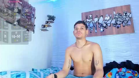 Snapshot of friendsofeverything_ chatting on October 8, 11:13 pm Adam y pitter online show from October 8, 11:13 pm