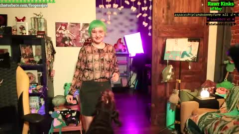   Jaywise Frogfoot  online show from May 19, 7:31 pm