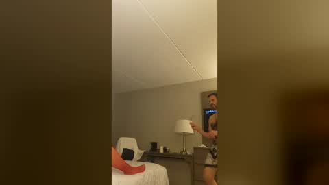 Snapshot of fromanotherplanet24 chatting on July 24, 9:29 am fromanotherplanet24 online show from July 24, 9:29 am