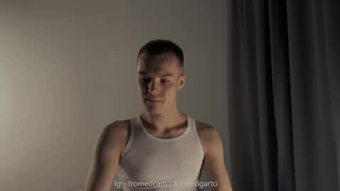 Snapshot of fromedcam chatting on October 14, 8:53 pm ED online show from October 14, 8:53 pm