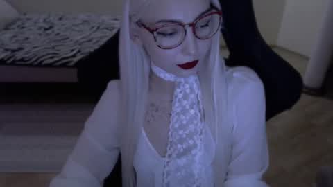 Lilith online show from June 22, 9:01 pm