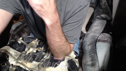 Snapshot of froy4989 chatting on December 28, 12:35 pm Froy4989 online show from December 28, 12:35 pm