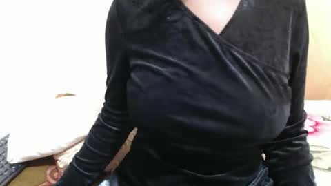 fruity28 online show from October 20, 3:45 pm