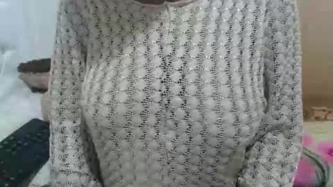 fruity28 online show from October 25, 9:28 am