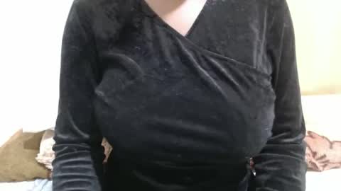 fruity28 online show from November 3, 8:37 am