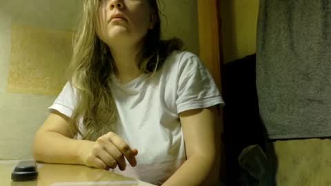 FrumCake online show from March 31, 1:40 am