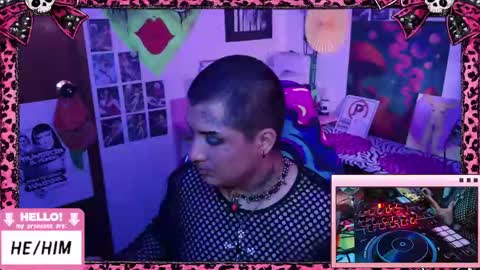 Snapshot of ftmbiggestclit chatting on May 15, 12:01 pm Kevin online show from May 15, 12:01 pm