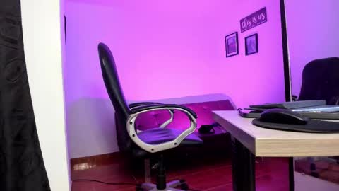 Snapshot of fuckerwate chatting on October 31, 9:16 pm SERGIO THE SEX LAWYER online show from October 31, 9:16 pm