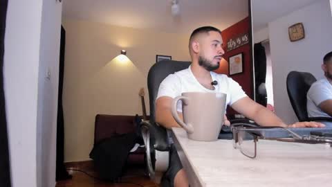 SERGIO THE SEX LAWYER online show from April 3, 8:40 pm