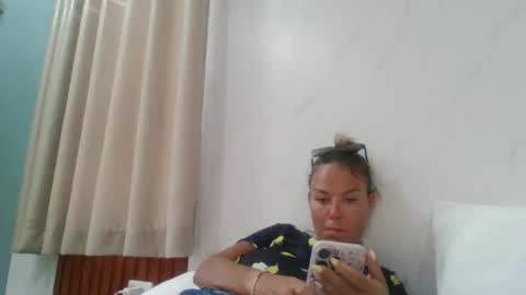 La online show from April 8, 9:42 am