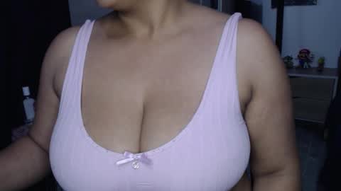 Mia and Gary  online show from October 5, 2:10 am