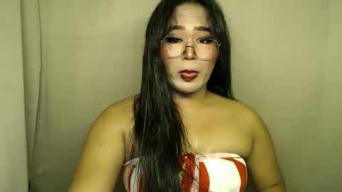 Snapshot of fuckinghotdoll chatting on December 4, 10:02 am kim online show from December 4, 10:02 am