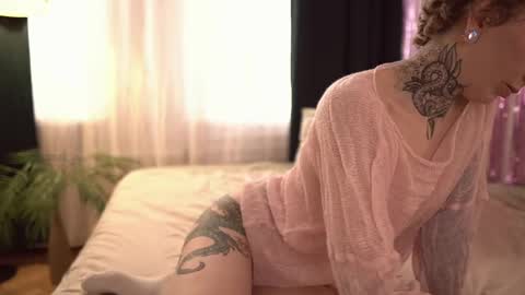 Snapshot of fuckingtoy_ chatting on March 15, 10:21 am Eva all my links online show from March 15, 10:21 am