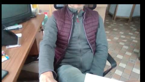 Bruchus online show from February 11, 6:29 am