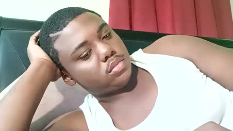 Snapshot of fuckmeb1999 chatting on January 4, 5:37 pm Desire Himeros online show from January 4, 5:37 pm