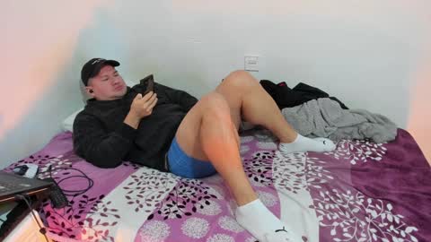 Snapshot of fuckynations chatting on January 3, 3:22 pm Fuckdirtymen online show from January 3, 3:22 pm