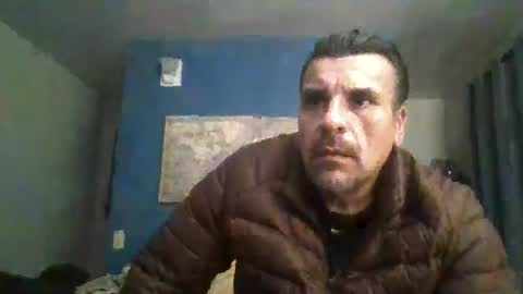 fuego1ento22 online show from December 8, 5:39 am